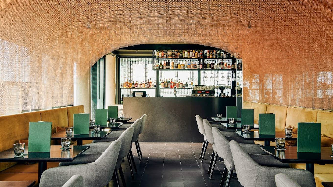 Q Bar Quincy Hotel - October 2023