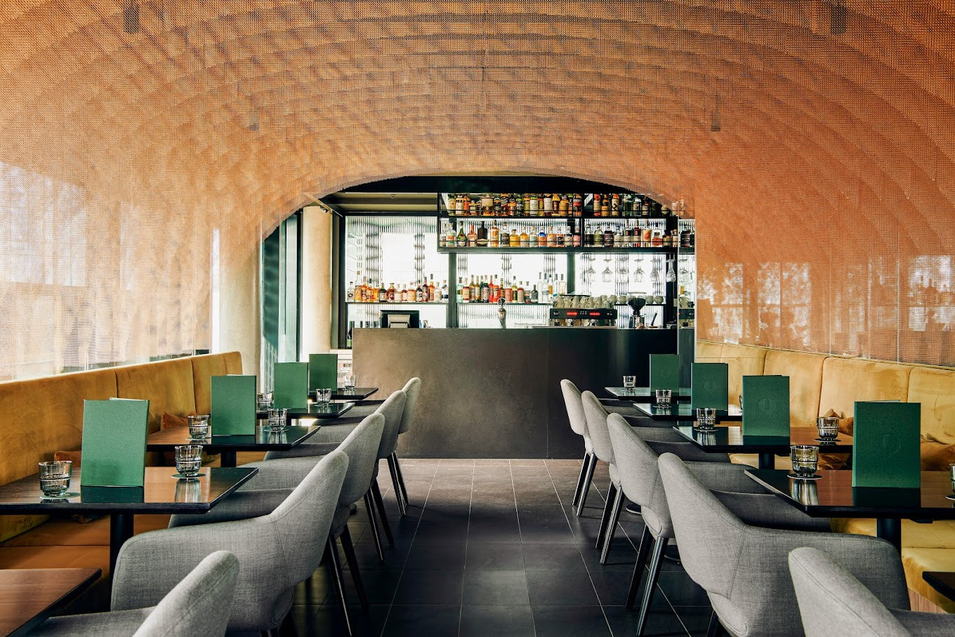 Q Bar Quincy Hotel - October 2023